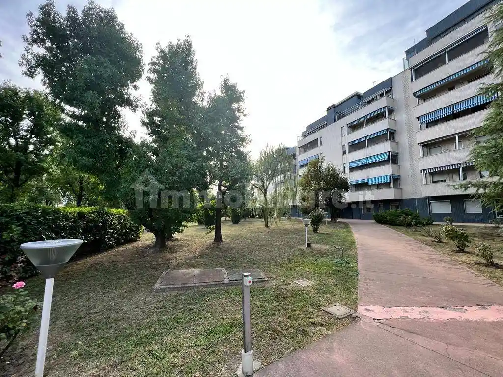 Appartamento in vendita a Rozzano