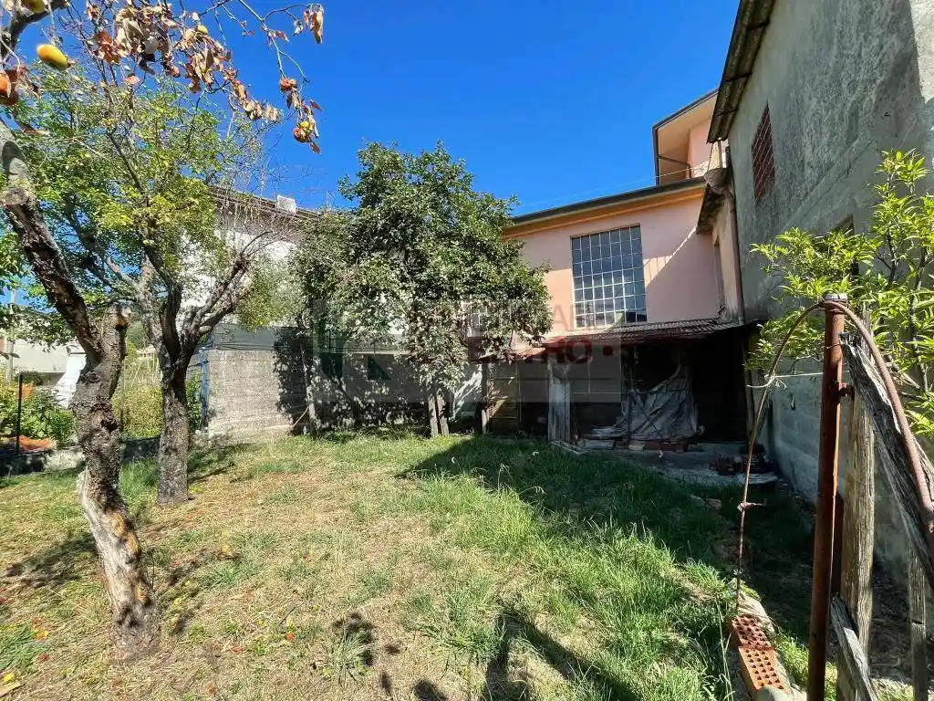 Casa indipendente in vendita a Aulla