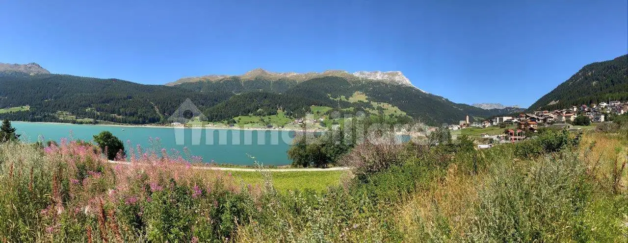 Palazzo - Edificio in vendita a Curon Venosta
