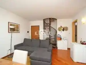 Appartamento in vendita a Rufina