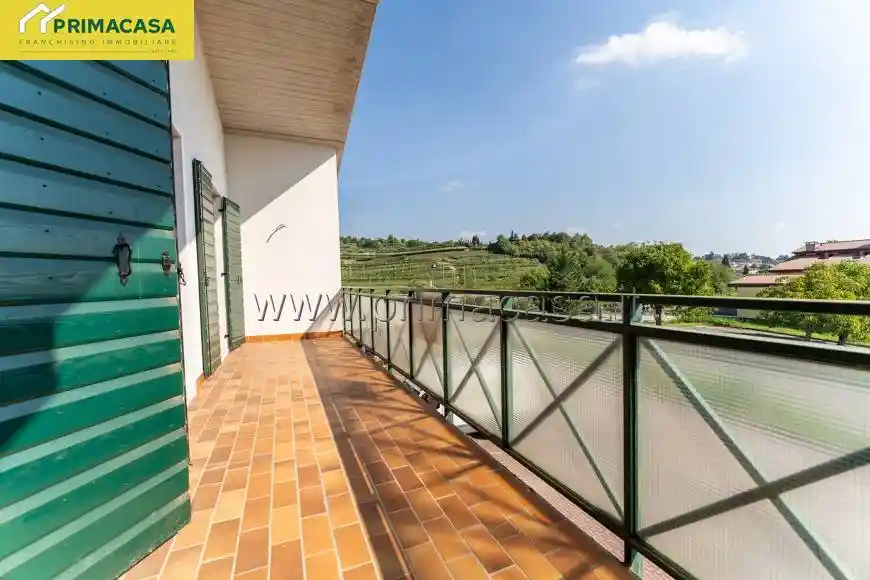 Palazzo - Edificio in vendita a Negrar di Valpolicella