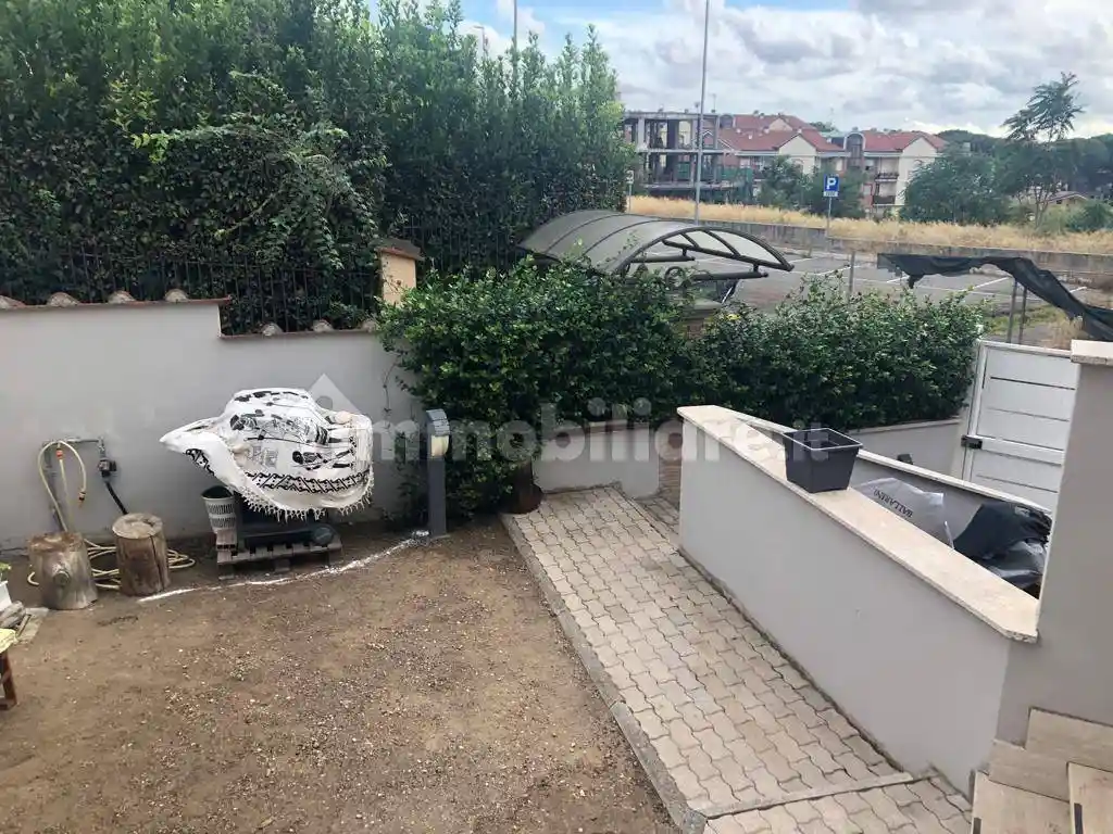 Villa in affitto a Roma