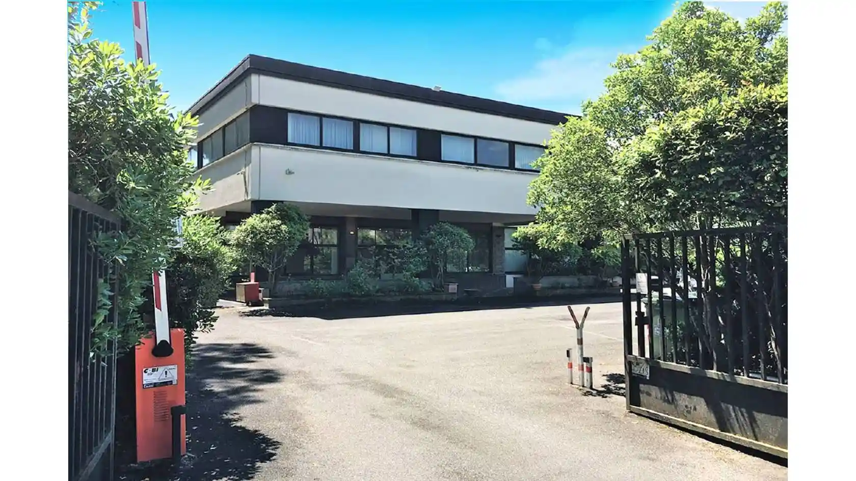 Palazzo - Edificio in Affitto - foto 3