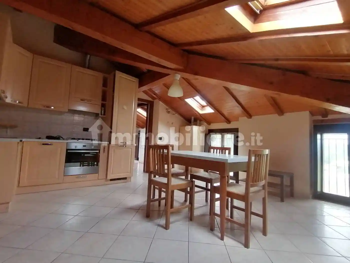 Appartamento in vendita a Inverigo