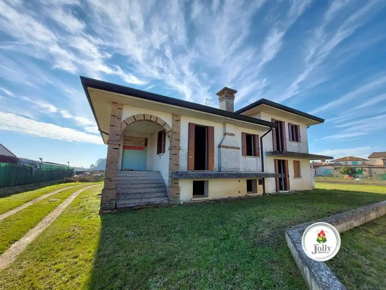 Casa indipendente in vendita a Correzzola