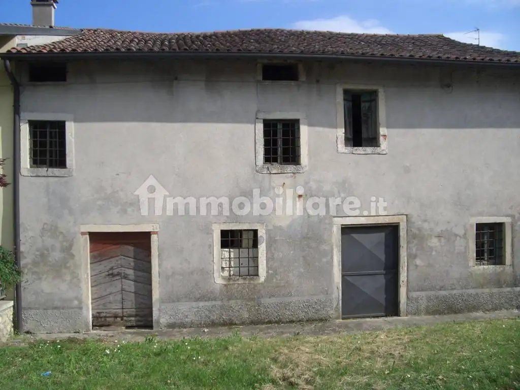 Rustico - Casale in vendita a Sovizzo
