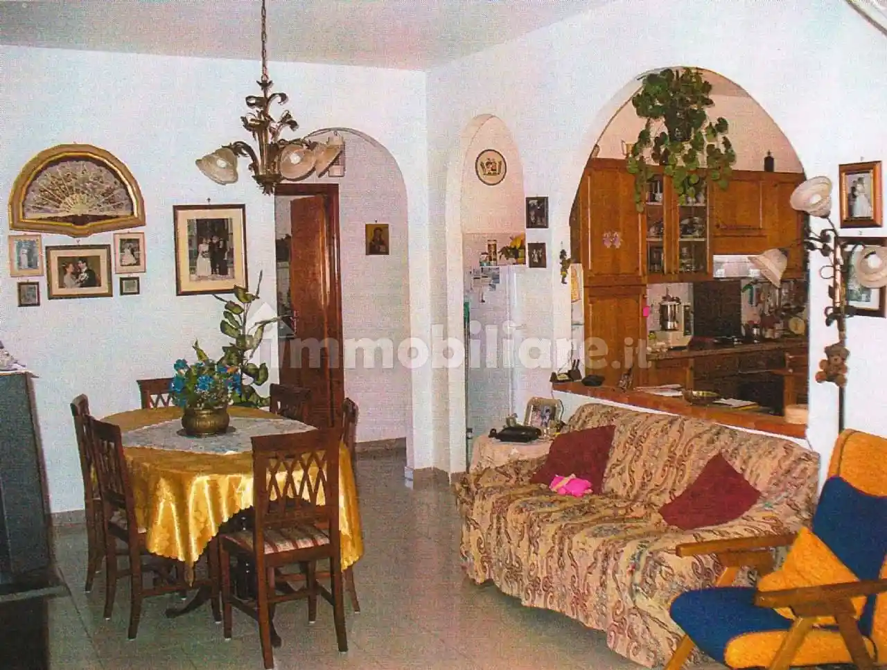 Appartamento via RIONE COLONNE  SNC, Centro, Paola - foto 2