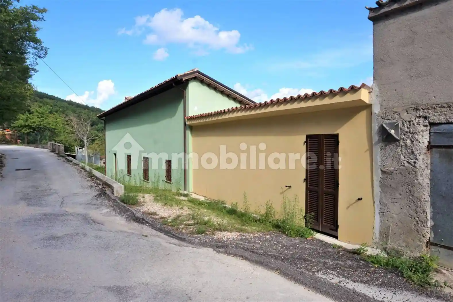 Casa indipendente in vendita a Foligno