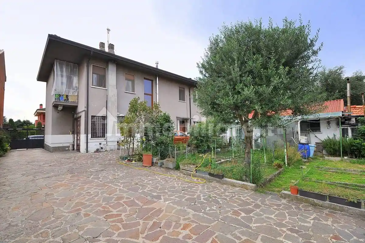 Casa indipendente in vendita a Inveruno