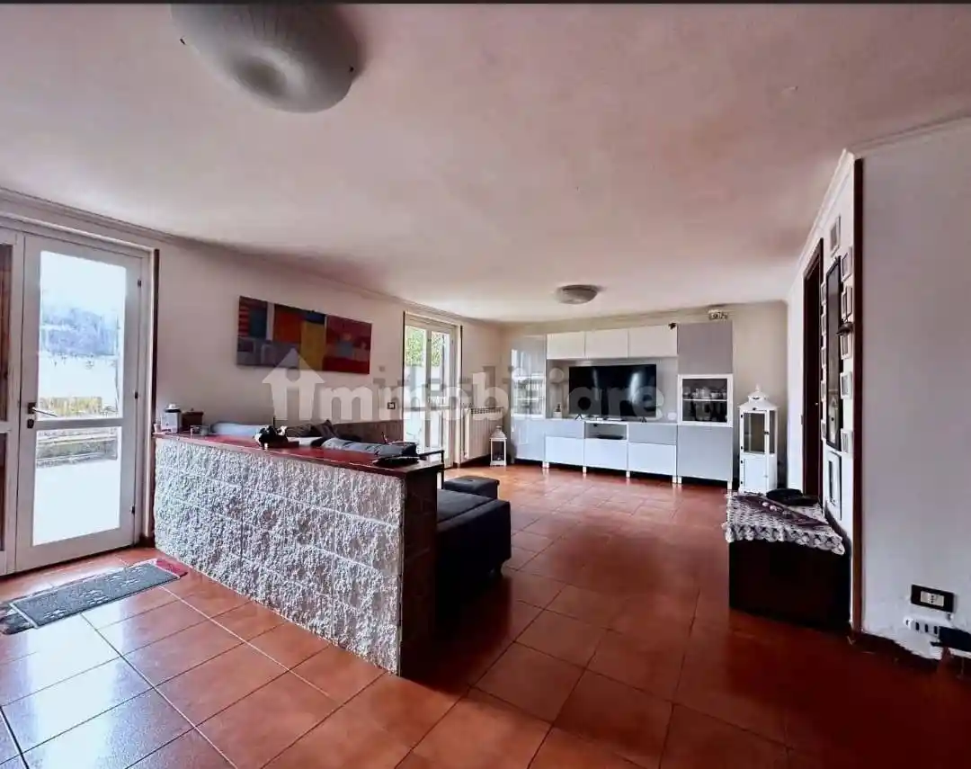 Villa in vendita a Ronciglione