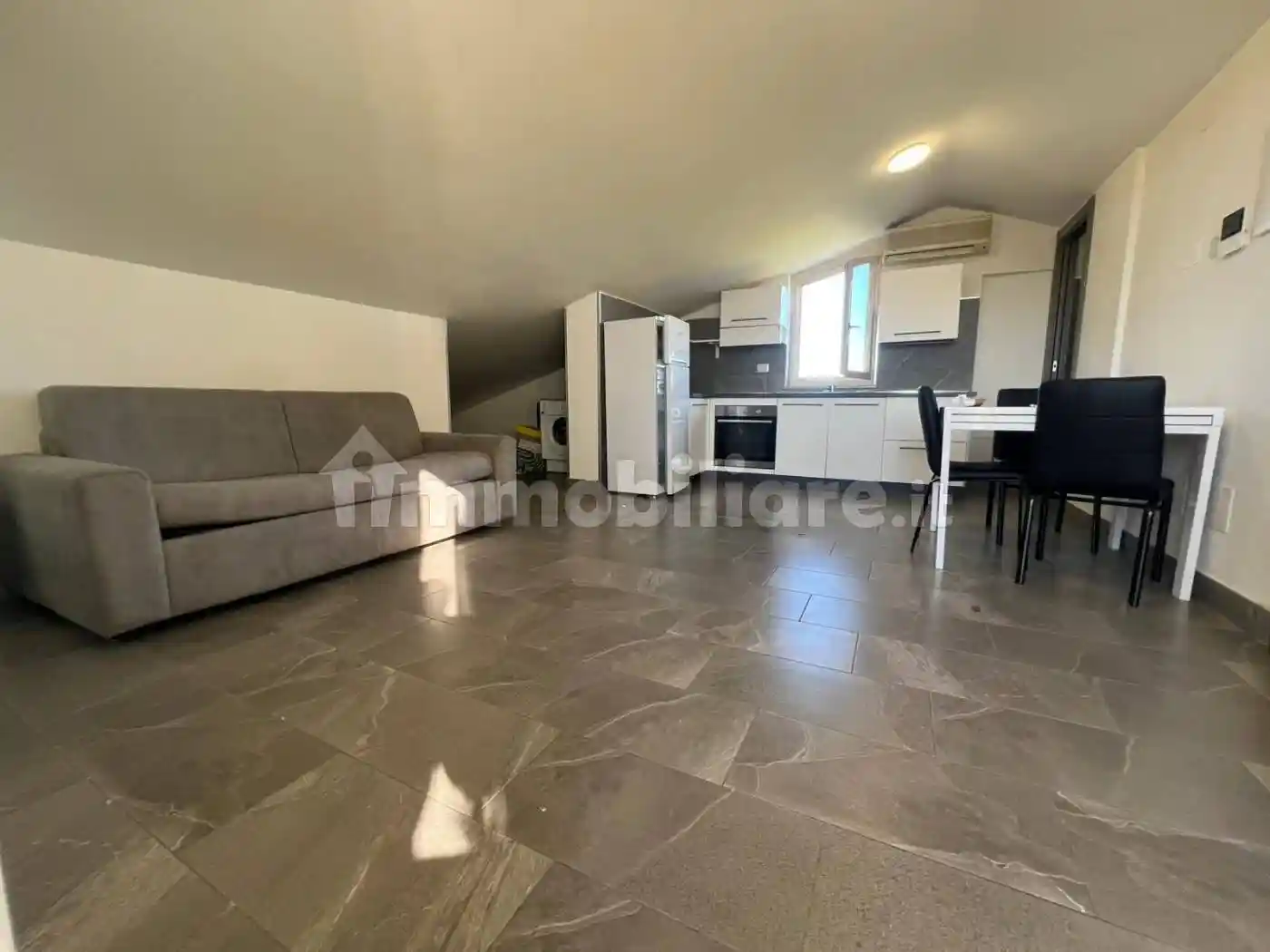 Mansarda via del Fosso dell'Acqua Mariana 154, Morena, Roma - foto 3