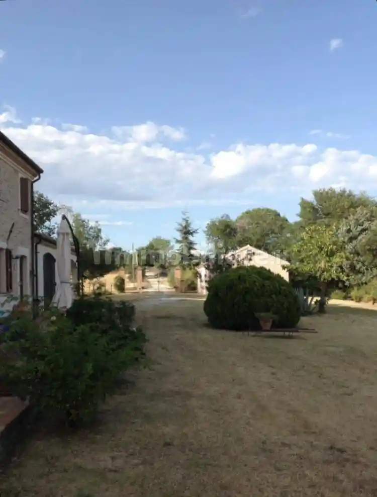 Rustico - Casale in vendita a San Costanzo