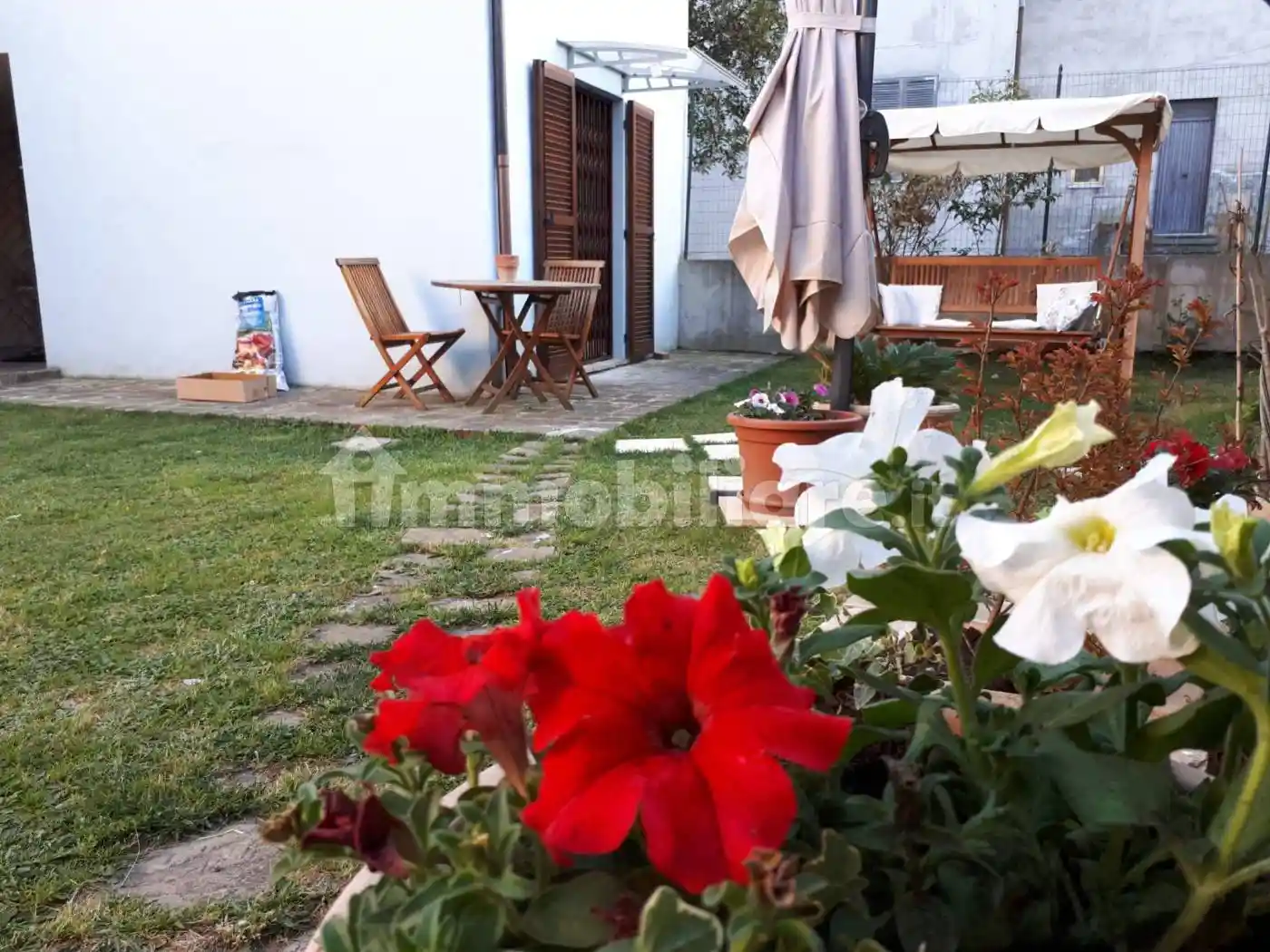 Appartamento in vendita a Rosora