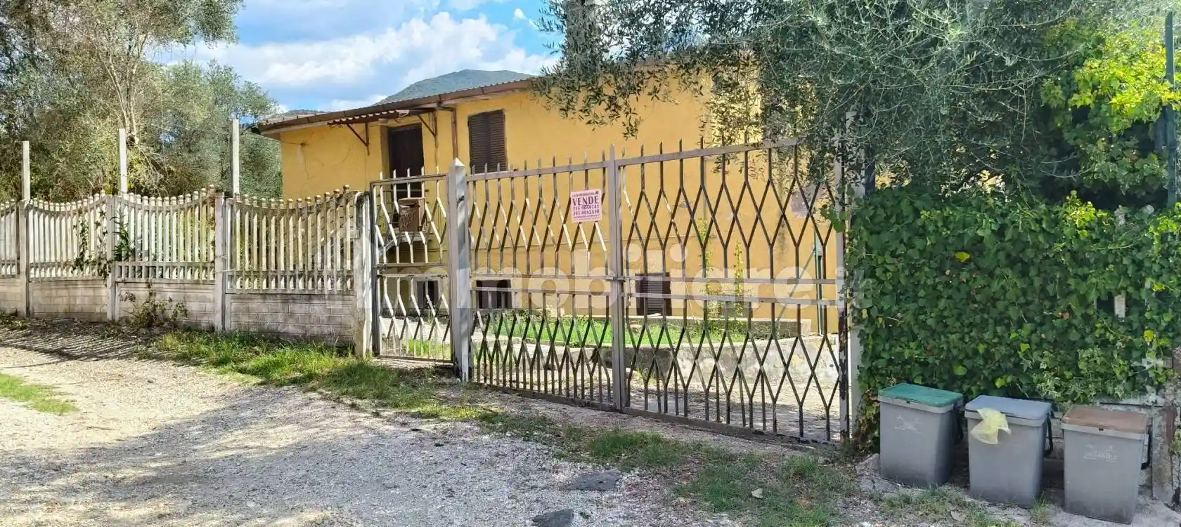 Villa in vendita a Palombara Sabina