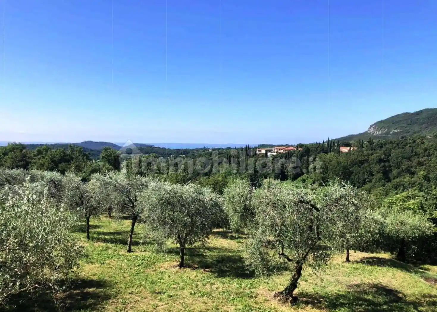 Villa in vendita a Costermano sul Garda