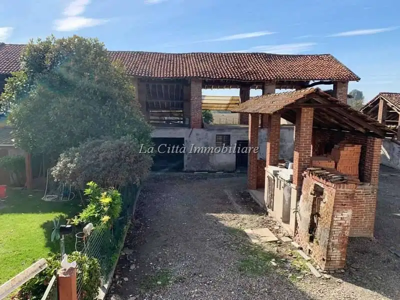 Rustico - Casale in vendita a Casalbeltrame