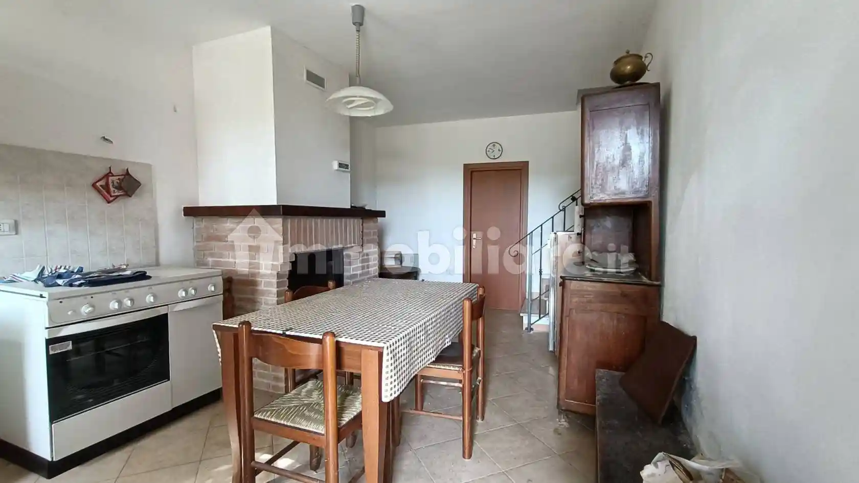 Casa indipendente in vendita a Serravalle di Chienti