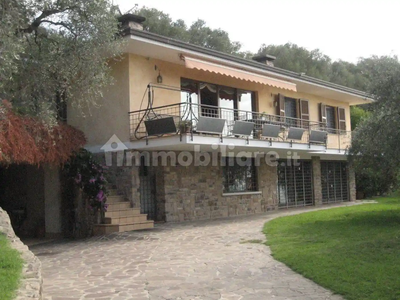 Villa in vendita a Gardone Riviera