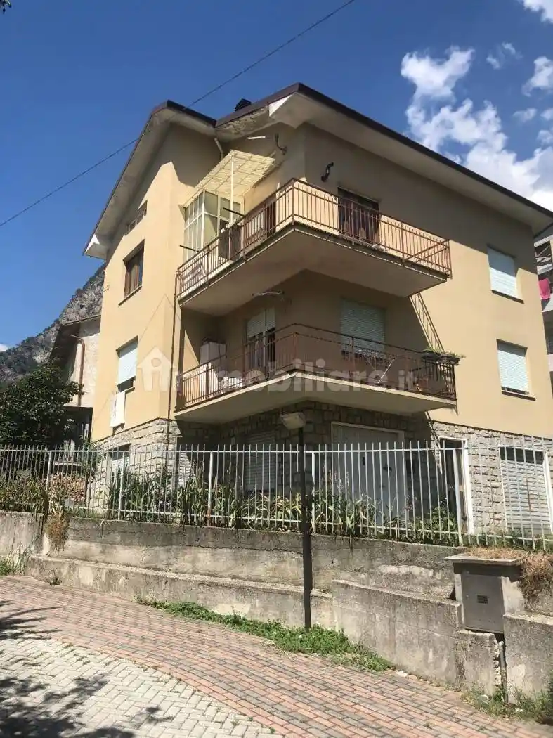 Appartamento in vendita a Chiavenna