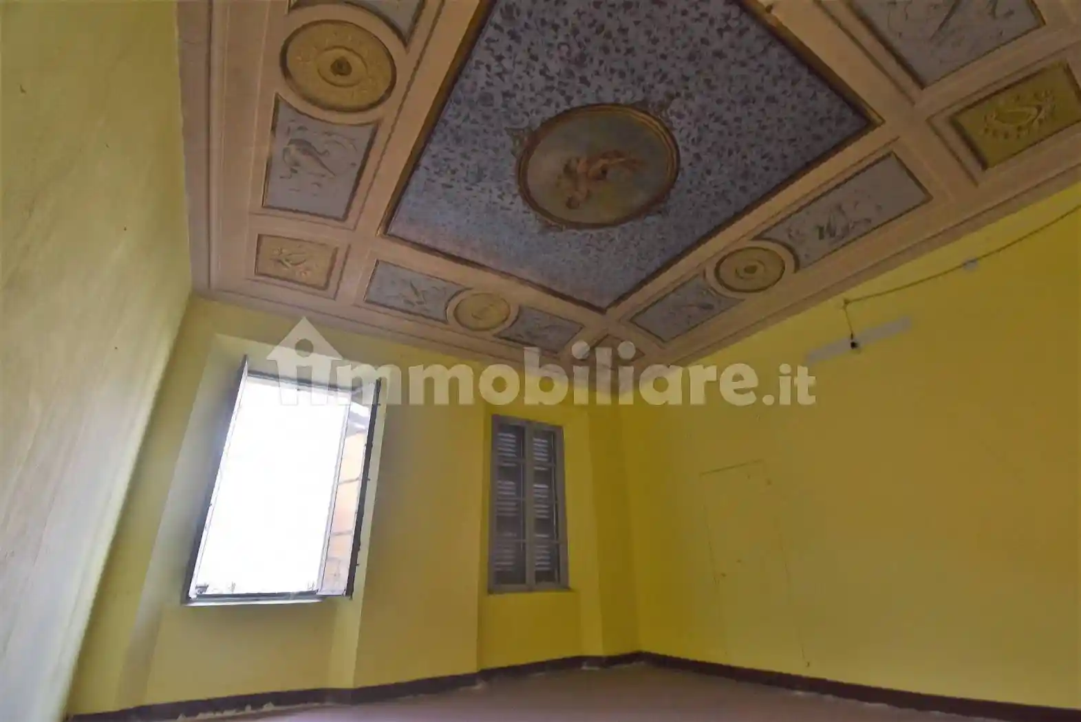 Palazzo - Edificio in vendita a Guastalla