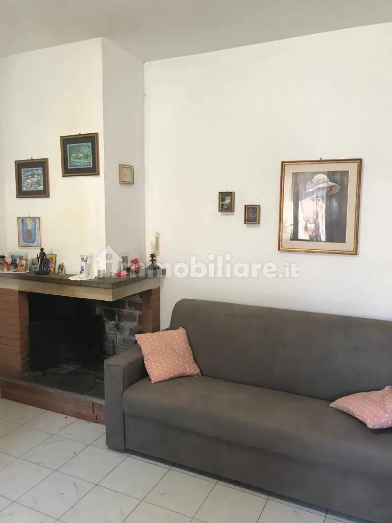 Trilocale via Roma, Casaprota - foto 2