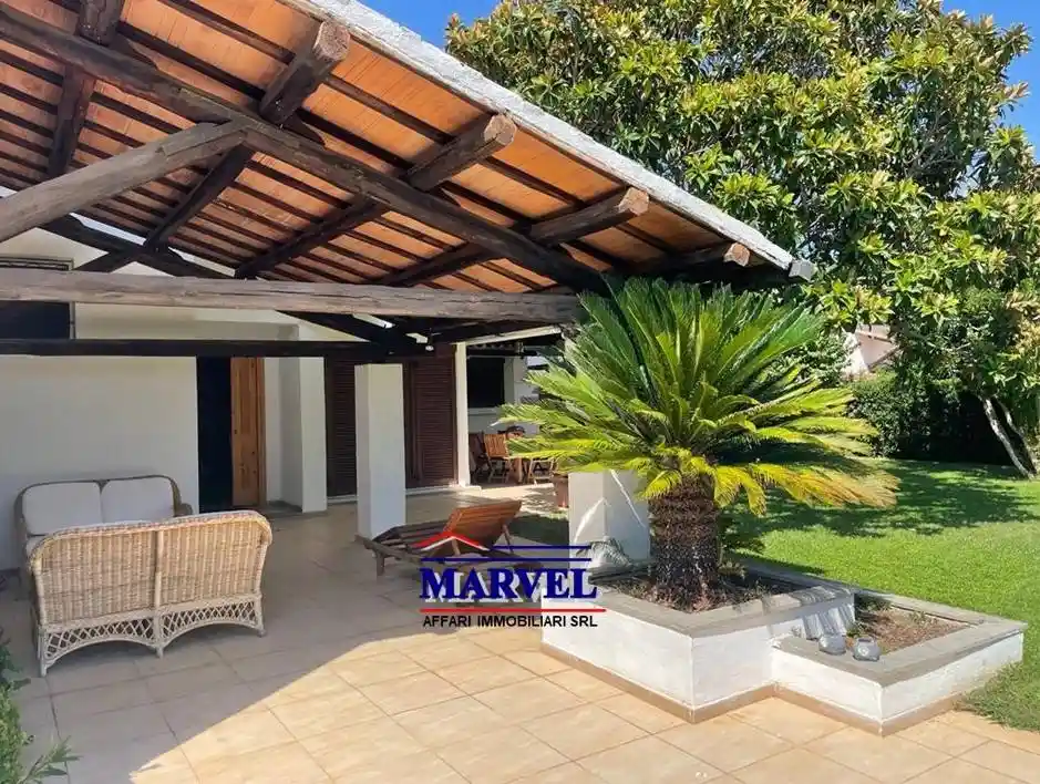 Villa in vendita a Tarquinia