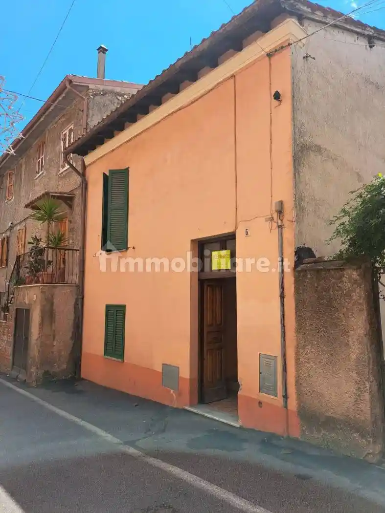 Casa indipendente in vendita a Marano Equo
