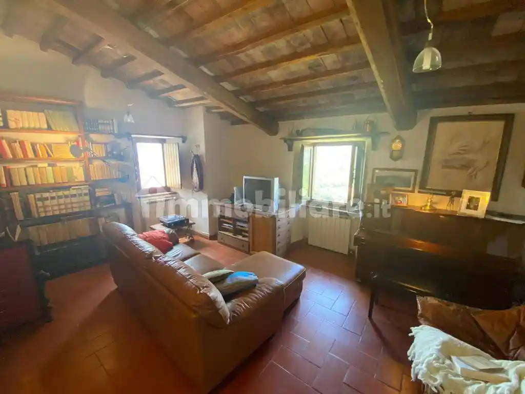 Casale via Poggio, Valtopina - foto 2