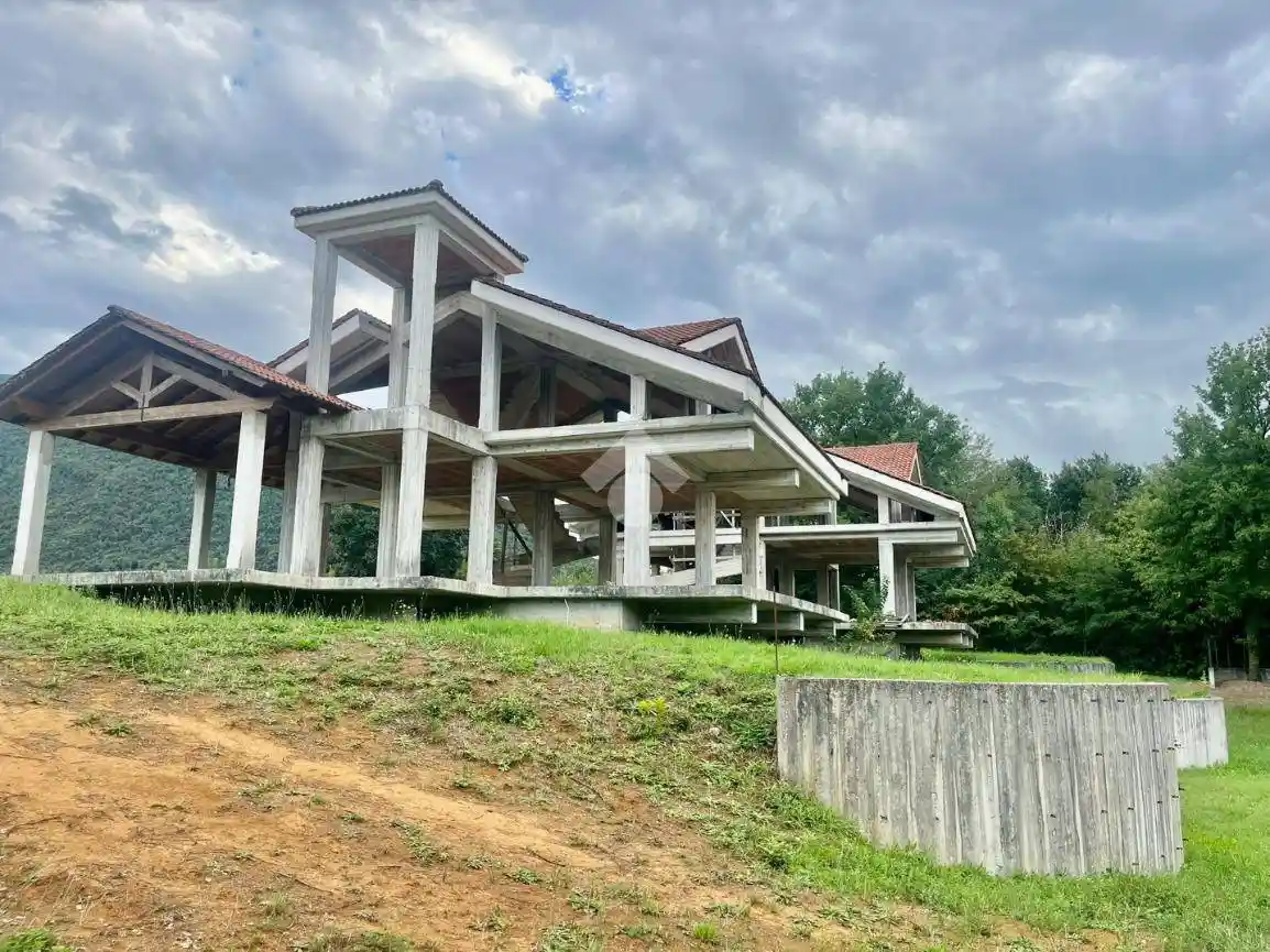 Villa in vendita a Giuliano di Roma