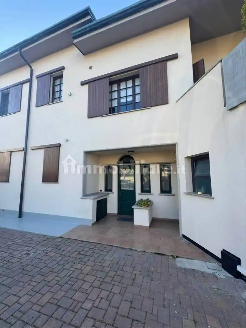 Appartamento in affitto a Lainate