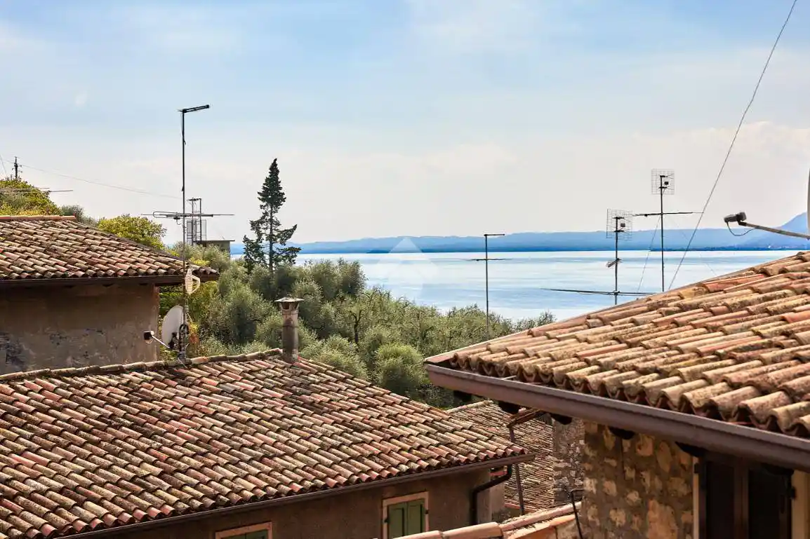 Casa indipendente in vendita a Brenzone sul Garda