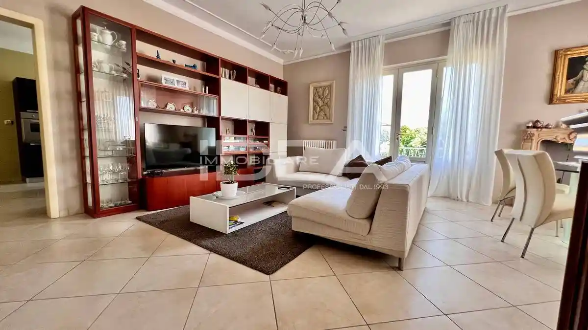 Villa in vendita a Lucca