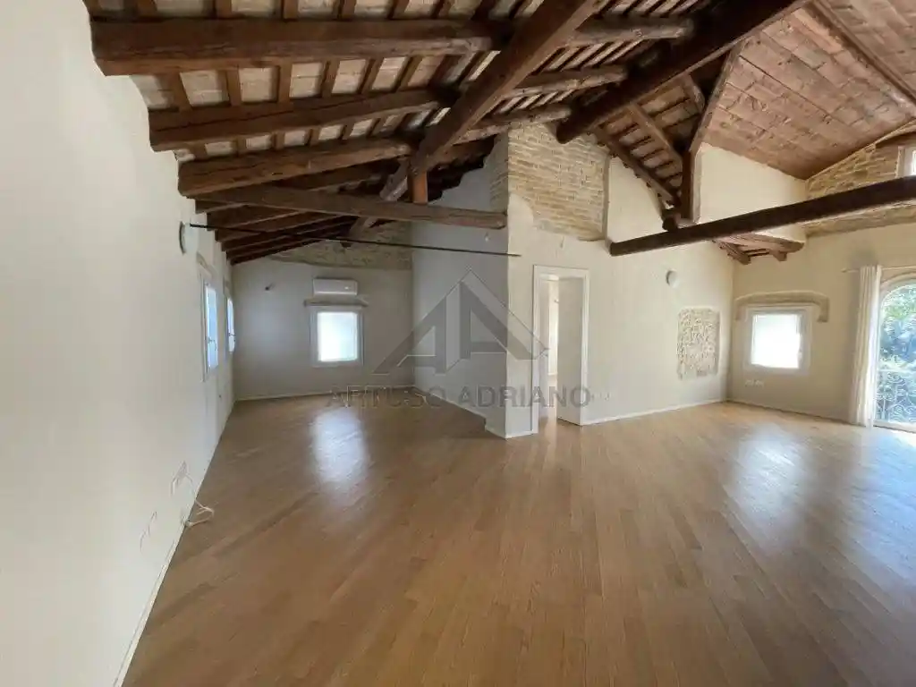 Appartamento in vendita a Asolo