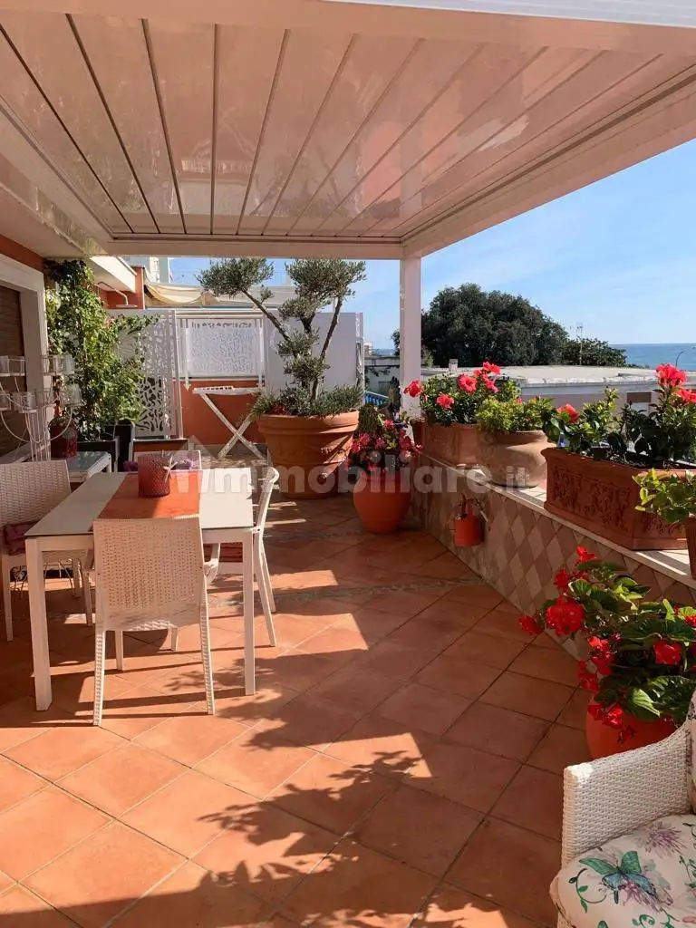 Appartamento in affitto a Terracina