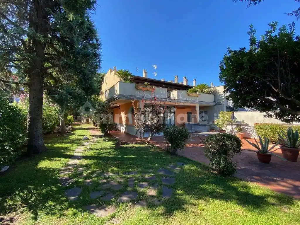 Villa in vendita a Marano di Napoli