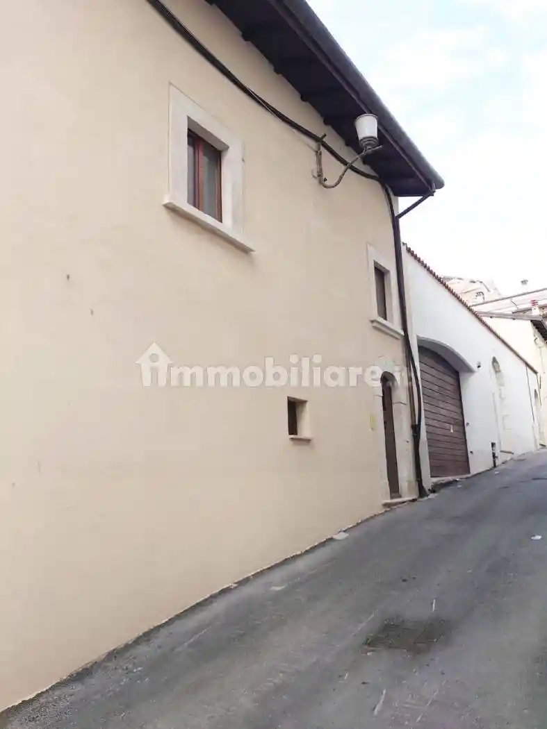 Terratetto unifamiliare via Caserma Angelini 20, Duomo - Fontana Luminosa, L'Aquila - foto 4