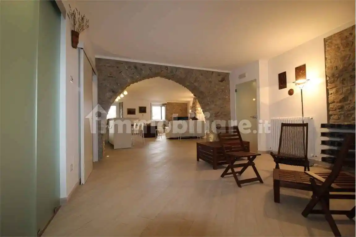 Terratetto unifamiliare 157 m², ottimo stato, Centro, Avigliano - foto 2