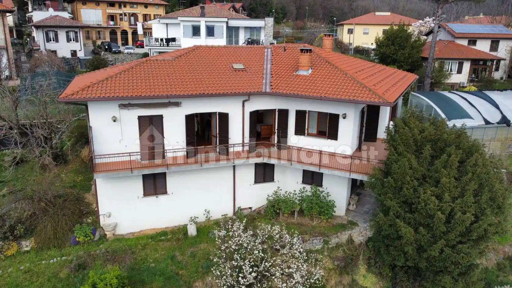 Villa in vendita a Tavernerio