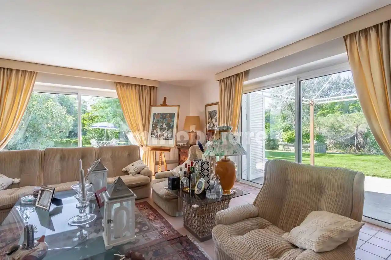 Villa in vendita a Campagnano di Roma