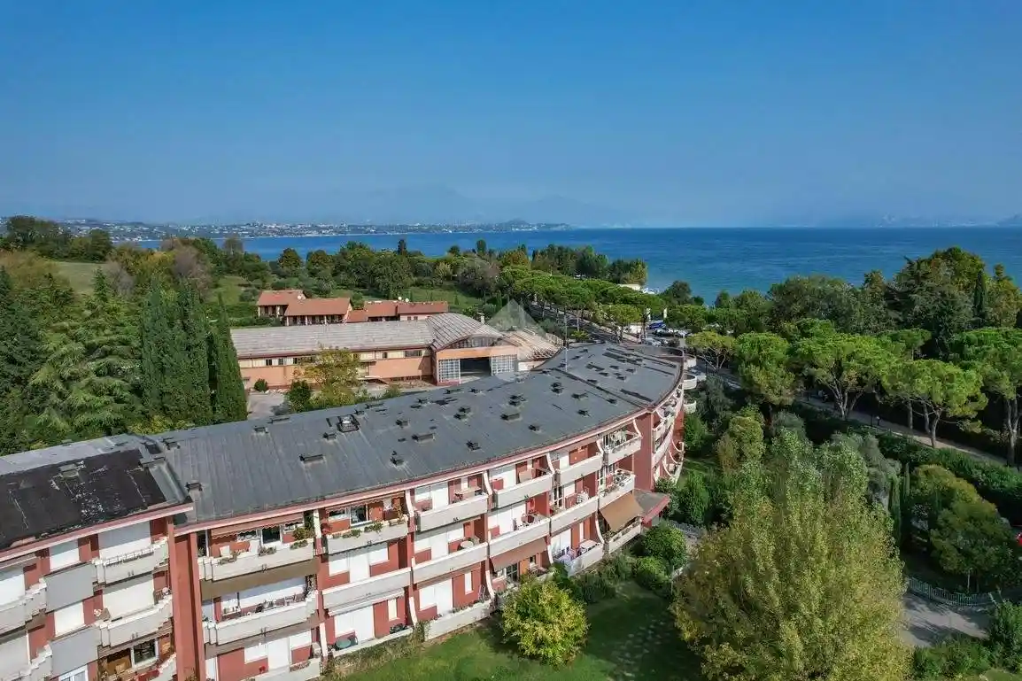 Appartamento in vendita a Desenzano del Garda