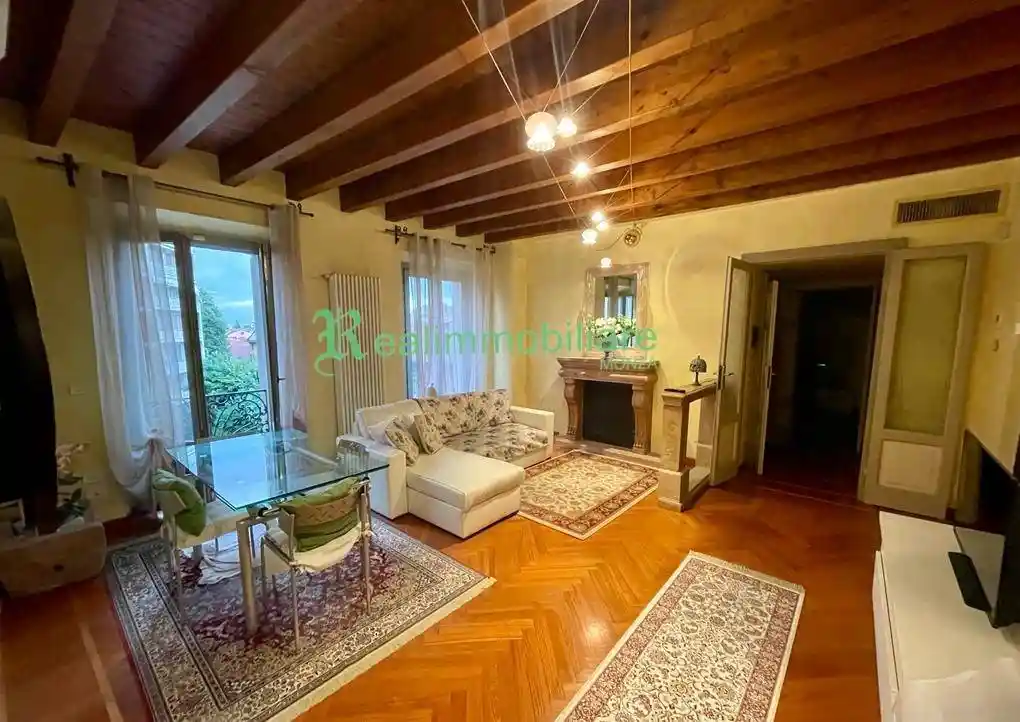 Appartamento in vendita a Monza