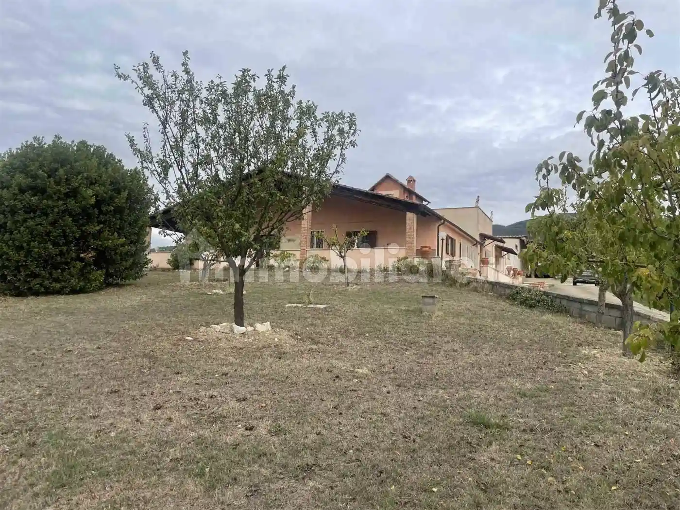 Rustico - Casale in vendita a Montecchio