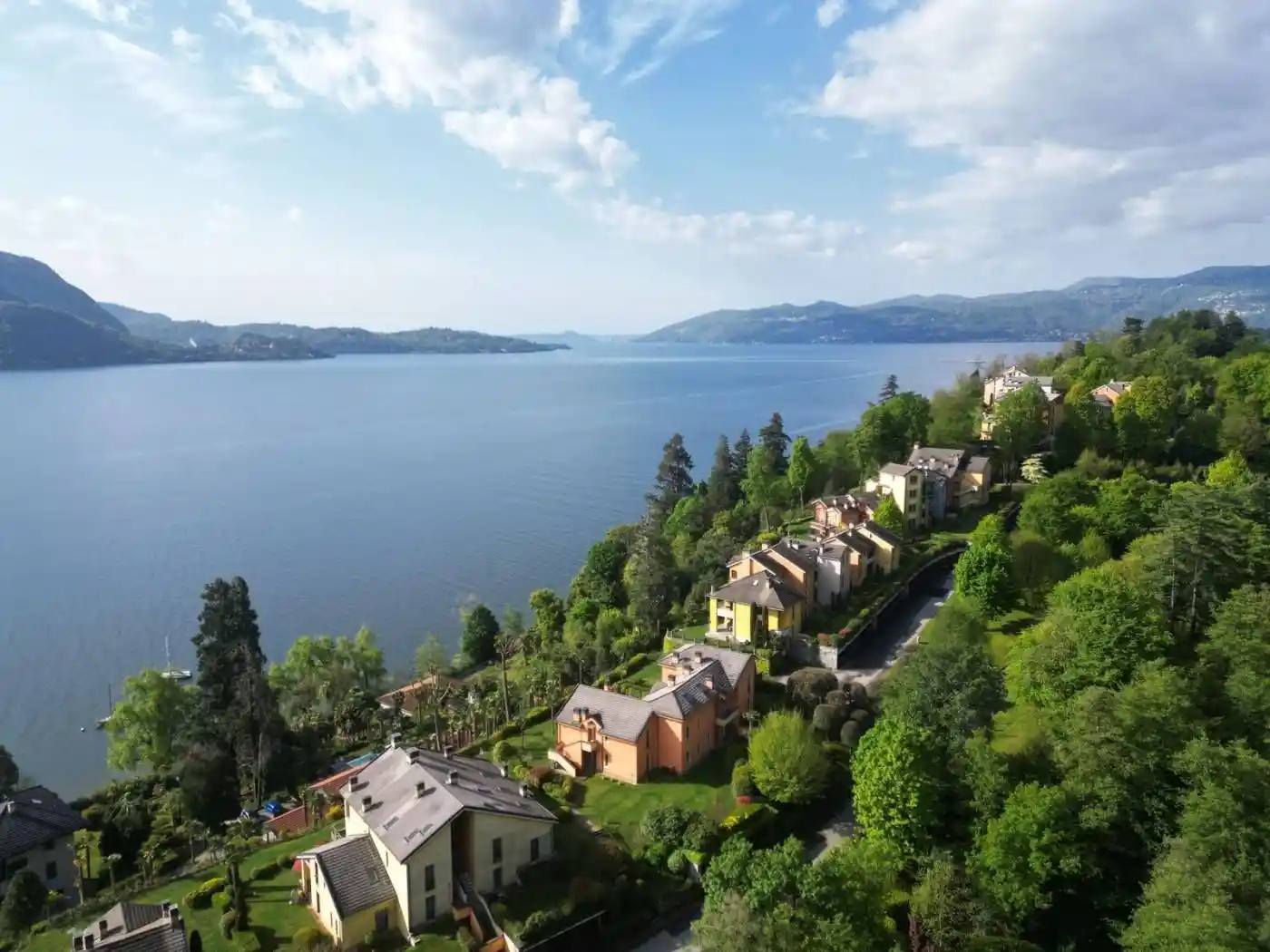 Appartamento in vendita a Ghiffa