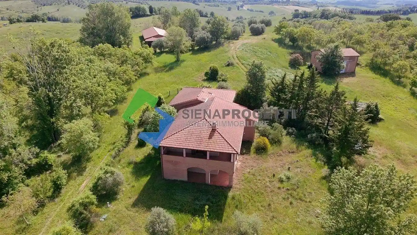 Rustico - Casale in vendita a Siena