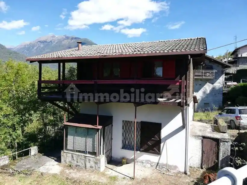 Casa indipendente in vendita a Ponte in Valtellina