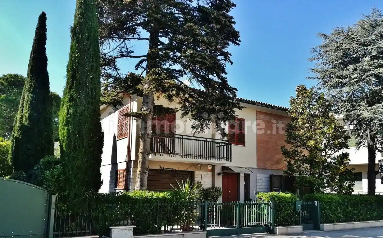 Villa in vendita a Fano