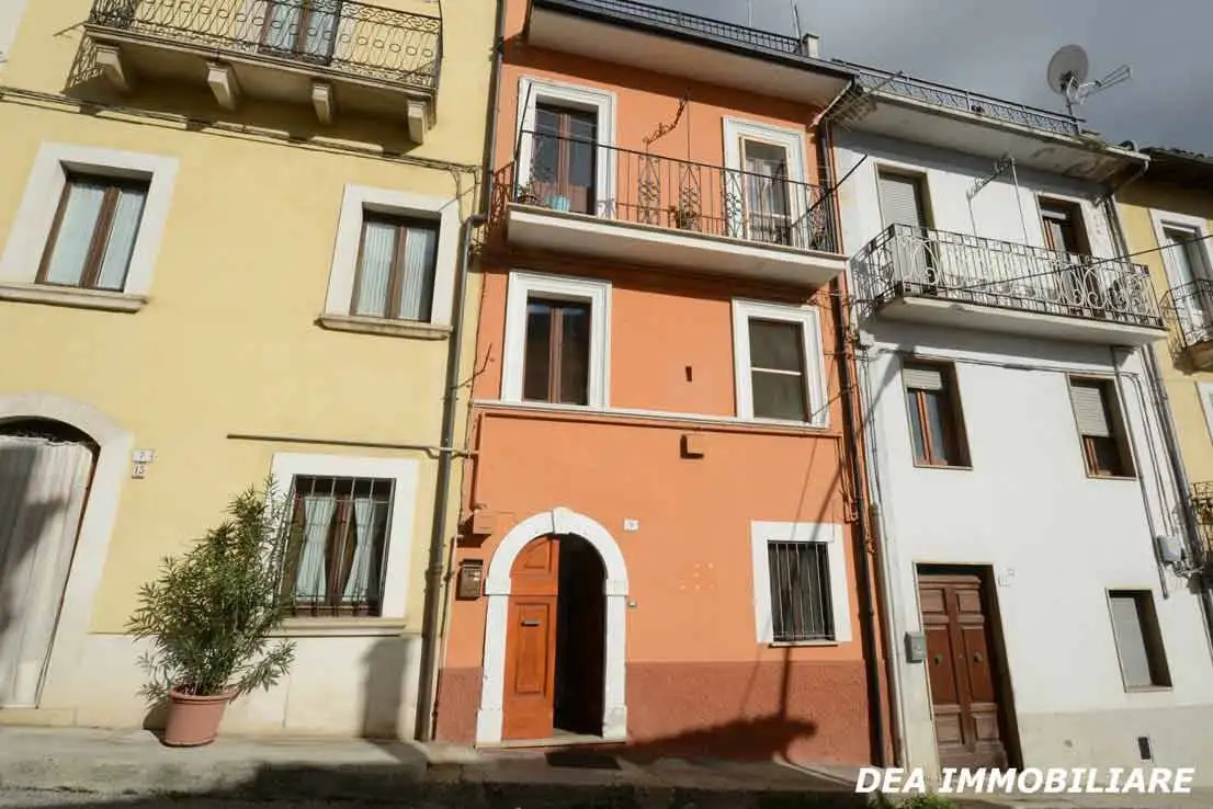 Casa indipendente in vendita a Celano