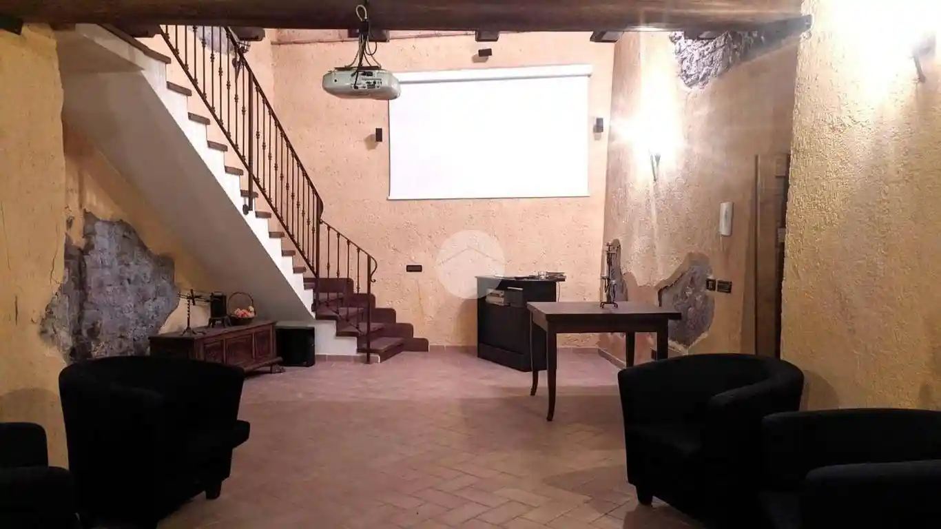 Rustico - Casale in vendita a Tivoli