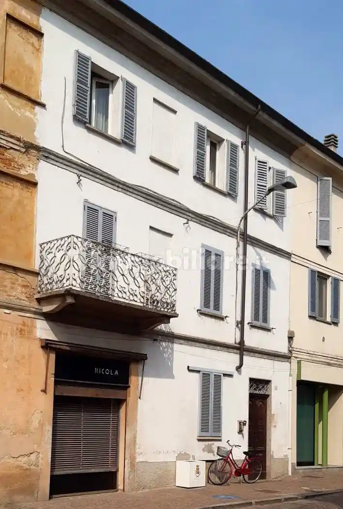 Casa indipendente in vendita a Sannazzaro de' Burgondi