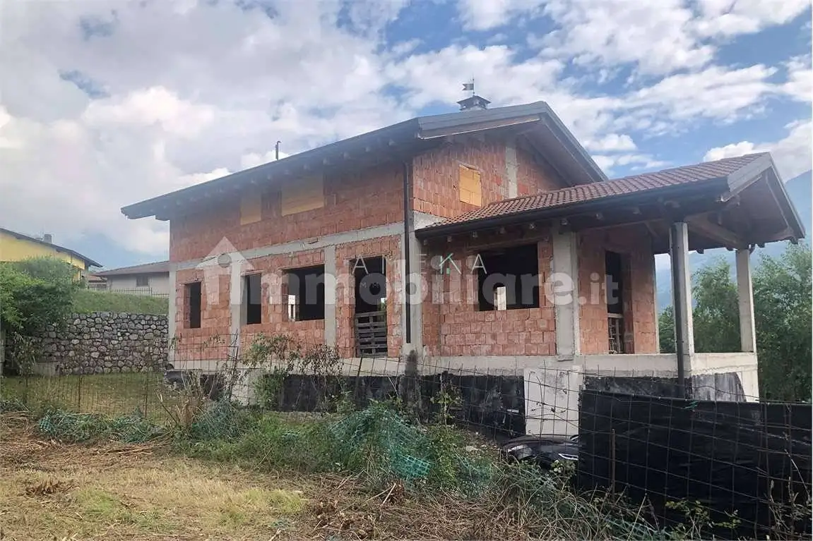 Casa indipendente in vendita a Cerveno